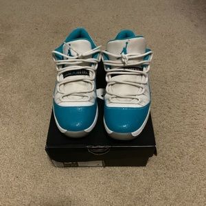 JORDAN LOW AQUA SAFARI 11S SIZE 3Y
